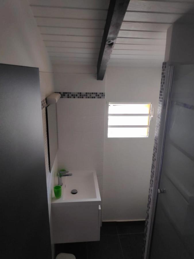Les Galets Apartment Deshaies Bagian luar foto